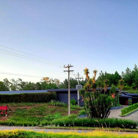 Luv Gardens Motel - Adults Only Caxias do Sul Ngoại thất bức ảnh